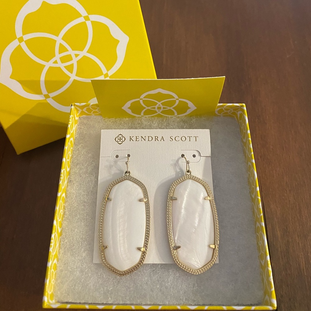 Danielle Gold Drop Earrings